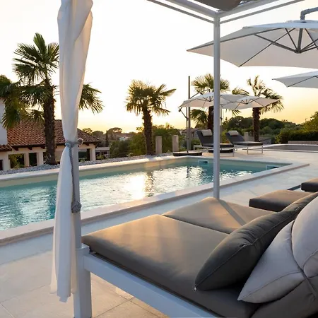 Sunshinewilla Com - Amazing Sea View - Private Pool - 4 Bedrooms - 3 Bathrooms - Workout 别墅 Kaštelir